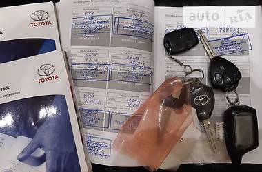 Позашляховик / Кросовер Toyota Land Cruiser Prado 2012 в 