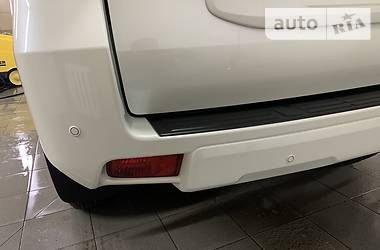 Позашляховик / Кросовер Toyota Land Cruiser Prado 2019 в  фото 22 Позашляховик / Кросовер Toyota Land Cruiser Prado 2019 в