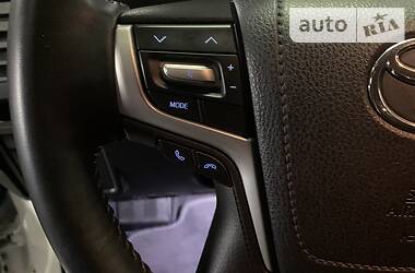 Позашляховик / Кросовер Toyota Land Cruiser Prado 2019 в  фото 34 Позашляховик / Кросовер Toyota Land Cruiser Prado 2019 в