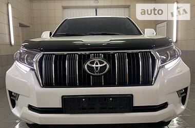 Позашляховик / Кросовер Toyota Land Cruiser Prado 2019 в  фото 42 Позашляховик / Кросовер Toyota Land Cruiser Prado 2019 в