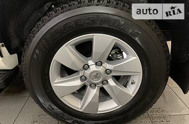 Позашляховик / Кросовер Toyota Land Cruiser Prado 2019 в  фото 49 Позашляховик / Кросовер Toyota Land Cruiser Prado 2019 в