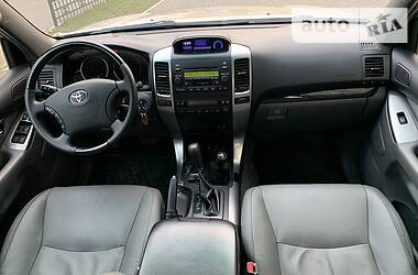 Позашляховик / Кросовер Toyota Land Cruiser Prado 2009 в 