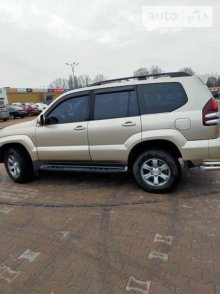 Позашляховик / Кросовер Toyota Land Cruiser Prado 2004 в Житомирі
