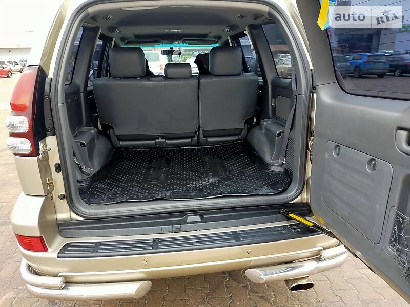 Позашляховик / Кросовер Toyota Land Cruiser Prado 2004 в Житомирі