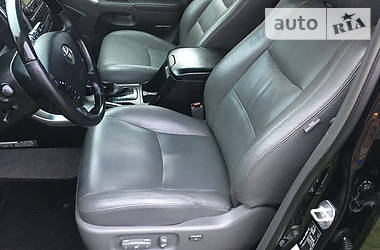 Позашляховик / Кросовер Toyota Land Cruiser Prado 2008 в 