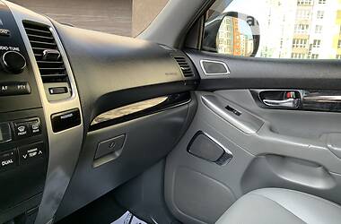 Позашляховик / Кросовер Toyota Land Cruiser Prado 2009 в 