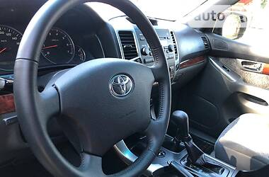 Позашляховик / Кросовер Toyota Land Cruiser Prado 2006 в 
