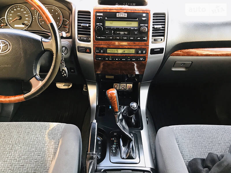 Позашляховик / Кросовер Toyota Land Cruiser Prado 2007 в Івано-Франківську