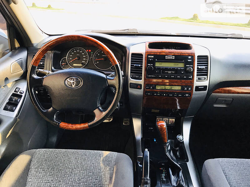 Позашляховик / Кросовер Toyota Land Cruiser Prado 2007 в Івано-Франківську