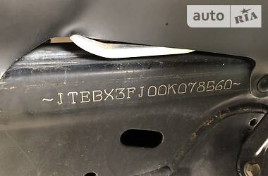 Позашляховик / Кросовер Toyota Land Cruiser Prado 2012 в 