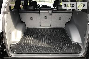 Позашляховик / Кросовер Toyota Land Cruiser Prado 2012 в 