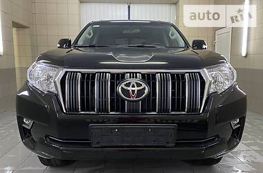 Позашляховик / Кросовер Toyota Land Cruiser Prado 2019 в 
