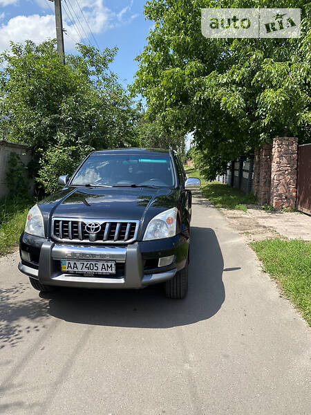 Внедорожник / Кроссовер Toyota Land Cruiser Prado 2006 в Киеве