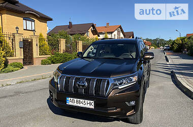 Позашляховик / Кросовер Toyota Land Cruiser Prado 2019 в 