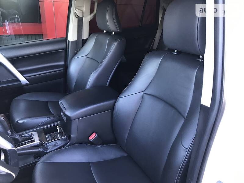 Позашляховик / Кросовер Toyota Land Cruiser Prado 2017 в Вінниці