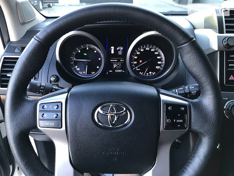 Позашляховик / Кросовер Toyota Land Cruiser Prado 2017 в Вінниці
