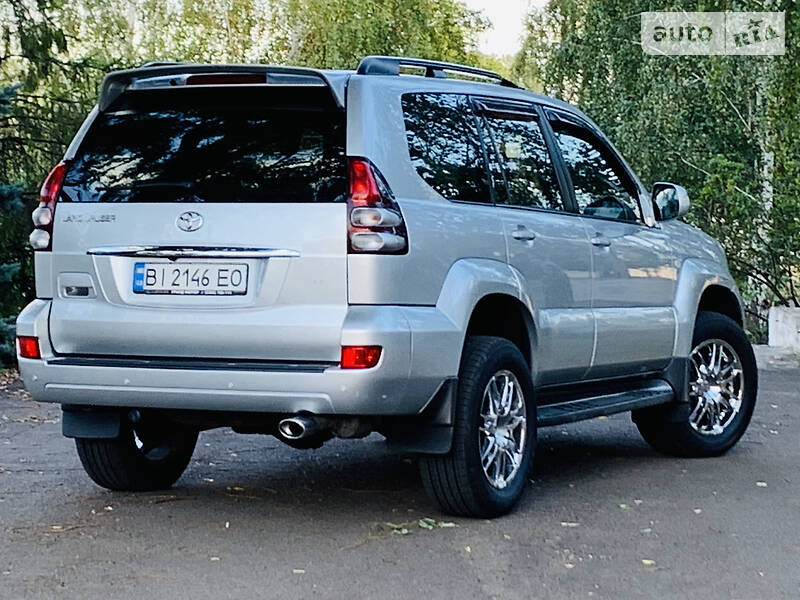 Позашляховик / Кросовер Toyota Land Cruiser Prado 2007 в Києві
