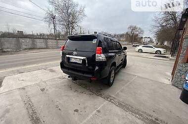 Позашляховик / Кросовер Toyota Land Cruiser Prado 2013 в Бучі