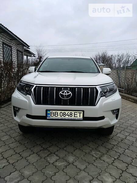 Внедорожник / Кроссовер Toyota Land Cruiser Prado 2017 в Старобельске