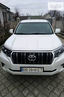 Внедорожник / Кроссовер Toyota Land Cruiser Prado 2017 в Старобельске