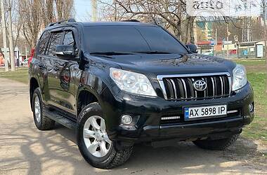 Внедорожник / Кроссовер Toyota Land Cruiser Prado 2012 в Харькове