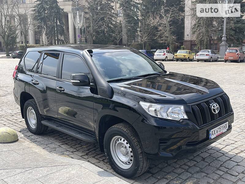 Внедорожник / Кроссовер Toyota Land Cruiser Prado 2019 в Харькове