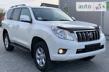 Toyota Land Cruiser Prado 2013