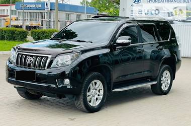 Внедорожник / Кроссовер Toyota Land Cruiser Prado 2011 в Киеве