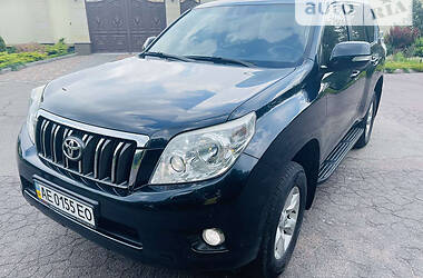 Внедорожник / Кроссовер Toyota Land Cruiser Prado 2011 в Каменском