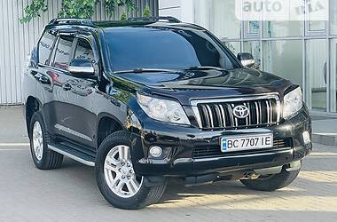 Позашляховик / Кросовер Toyota Land Cruiser Prado 2011 в Києві