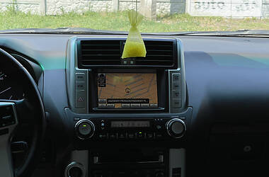 Позашляховик / Кросовер Toyota Land Cruiser Prado 2010 в Ізюмі