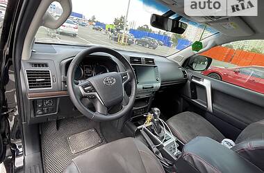 Позашляховик / Кросовер Toyota Land Cruiser Prado 2021 в Києві