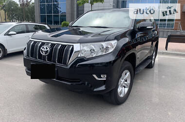 Позашляховик / Кросовер Toyota Land Cruiser Prado 2017 в Чернігові