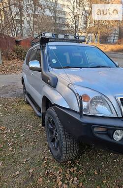 Універсал Toyota Land Cruiser Prado 2005 в Києві