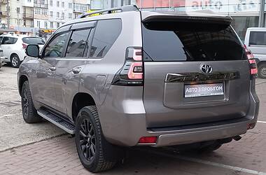 Внедорожник / Кроссовер Toyota Land Cruiser Prado 2020 в Черновцах