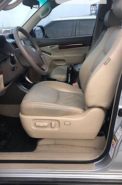 Позашляховик / Кросовер Toyota Land Cruiser Prado 2004 в 