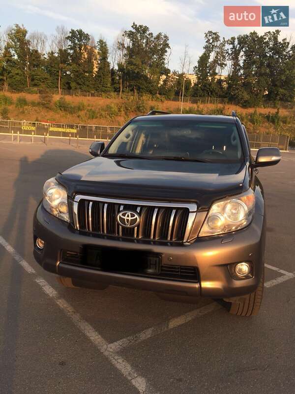 Позашляховик / Кросовер Toyota Land Cruiser Prado 2010 в Харкові фото 15 Позашляховик / Кросовер Toyota Land Cruiser Prado 2010 в Харкові