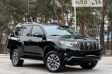 Внедорожник / Кроссовер Toyota Land Cruiser Prado 2021 в 