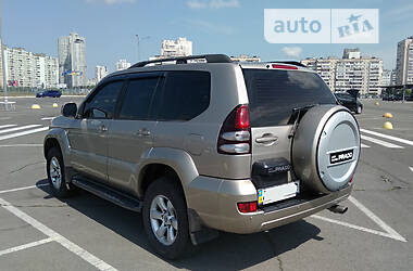 Позашляховик / Кросовер Toyota Land Cruiser Prado 2003 в Києві