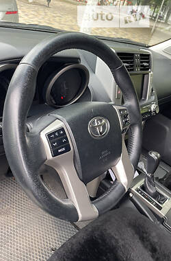 Внедорожник / Кроссовер Toyota Land Cruiser Prado 2013 в Измаиле
