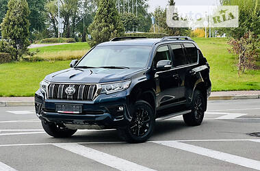 Позашляховик / Кросовер Toyota Land Cruiser Prado 2021 в Києві