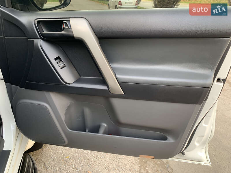 Внедорожник / Кроссовер Toyota Land Cruiser Prado 2013 в Тернополе фото 27 Внедорожник / Кроссовер Toyota Land Cruiser Prado 2013 в Тернополе