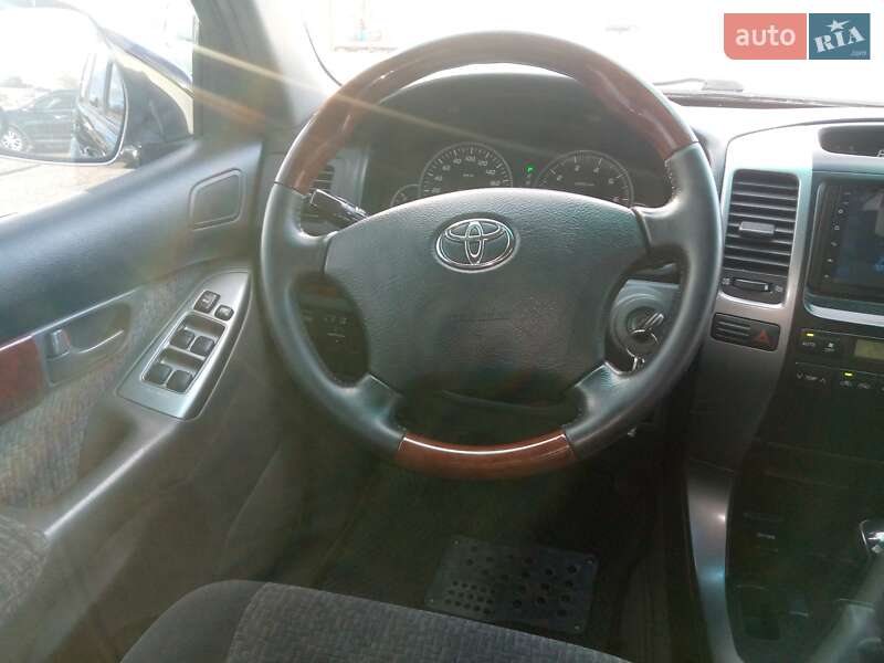 Внедорожник / Кроссовер Toyota Land Cruiser Prado 2008 в Киеве