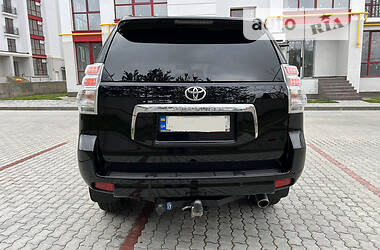 Позашляховик / Кросовер Toyota Land Cruiser Prado 2013 в Івано-Франківську