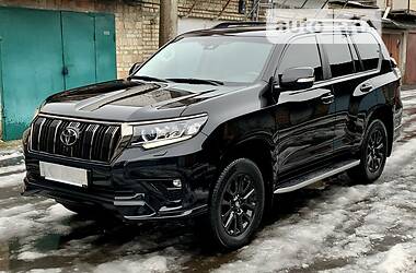 Внедорожник / Кроссовер Toyota Land Cruiser Prado 2020 в 