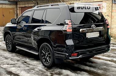 Внедорожник / Кроссовер Toyota Land Cruiser Prado 2020 в 