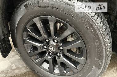 Внедорожник / Кроссовер Toyota Land Cruiser Prado 2020 в 