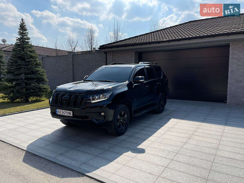 Позашляховик / Кросовер Toyota Land Cruiser Prado 2017 в Дніпрі фото 7 Позашляховик / Кросовер Toyota Land Cruiser Prado 2017 в Дніпрі