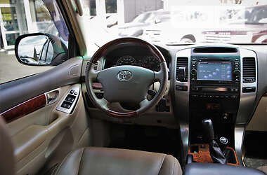 Внедорожник / Кроссовер Toyota Land Cruiser Prado 2003 в 