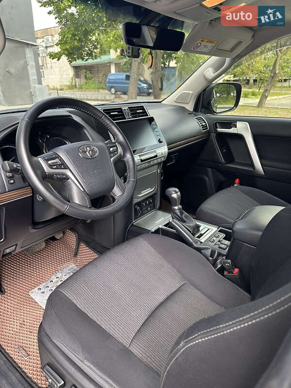 Позашляховик / Кросовер Toyota Land Cruiser Prado 2021 в Покрові